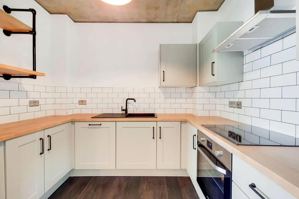 Property photo 2 of 15 Picture 1.Png