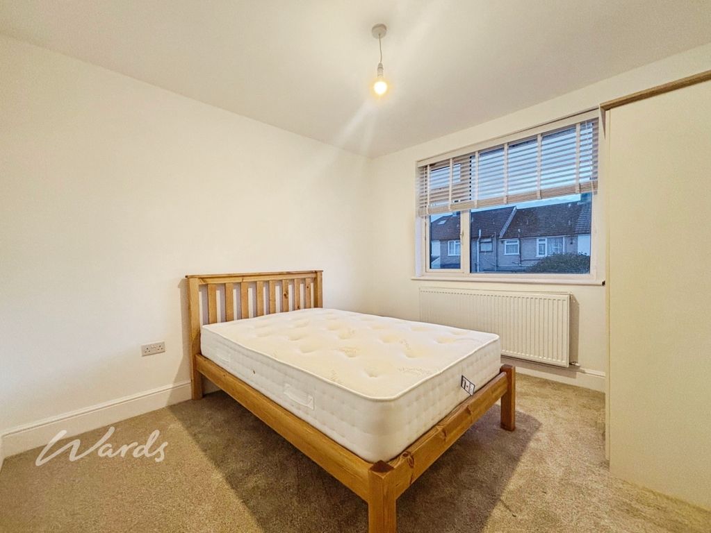 Property photo 2 of 6 Bedroom.