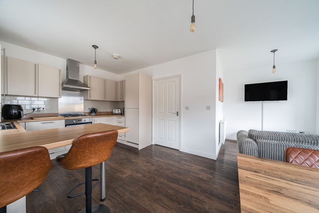 Property photo 1 of 14 1382711-7-691Db6B72d06E