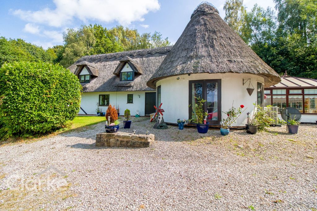 Property photo 1 of 39