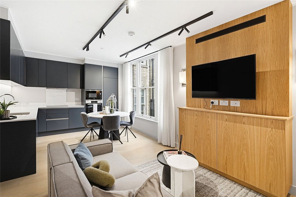 Property photo 1 of 16 Reception Room