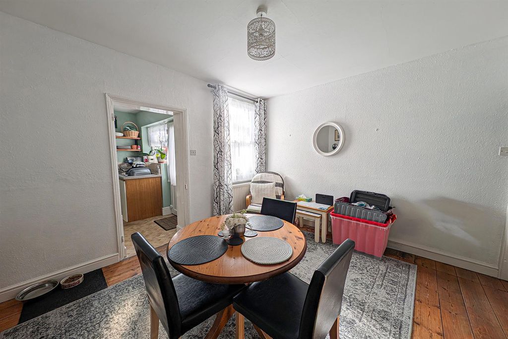 Property photo 3 of 8 Pxl_20260326_152334930 Dng.Jpg