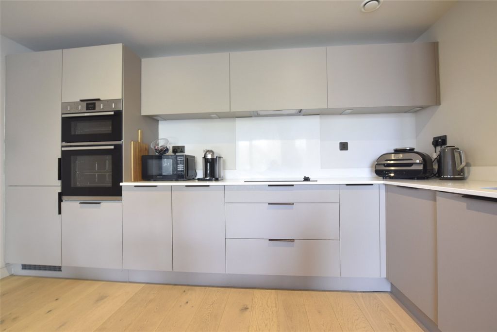 Property photo 2 of 17 Kitchen
