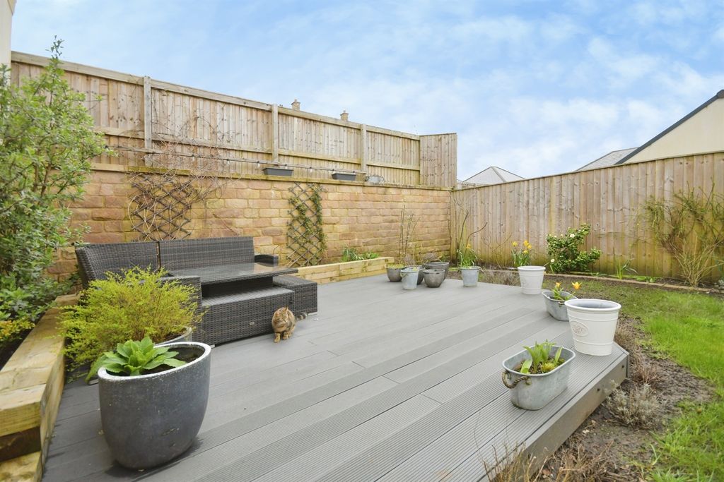 Property photo 3 of 25