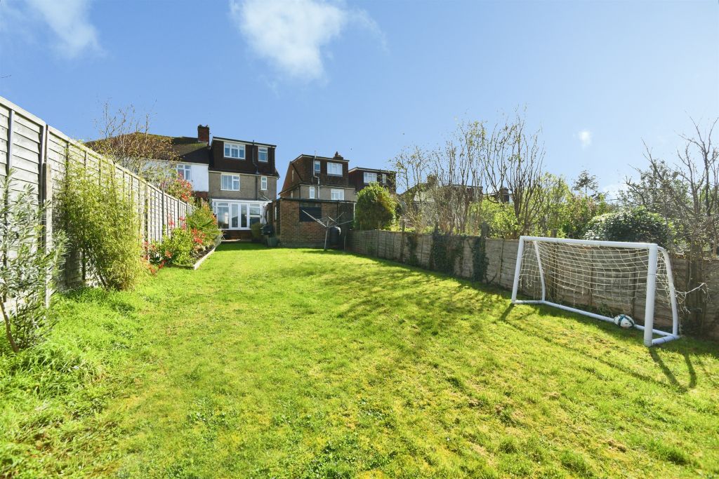 Property photo 2 of 29