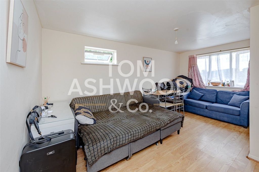 Property photo 2 of 11 Picture No. 07