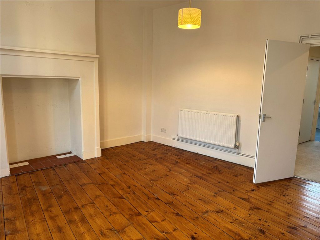 Property photo 1 of 9 Picture No. 37