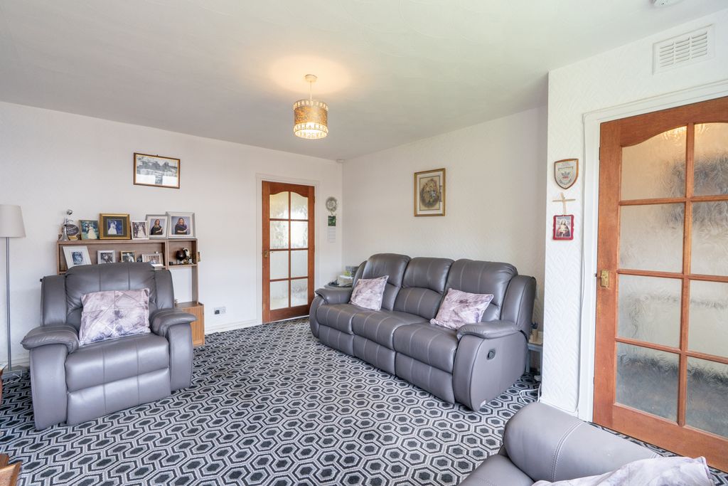 Property photo 3 of 35 Gallery