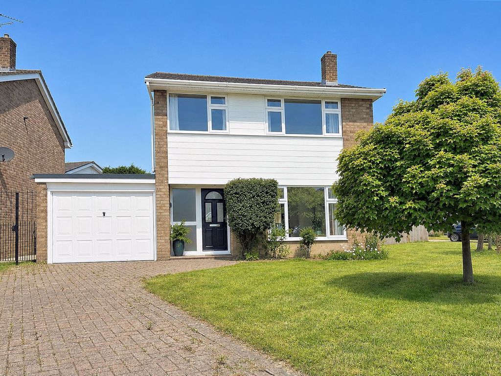 Property photo 1 of 18