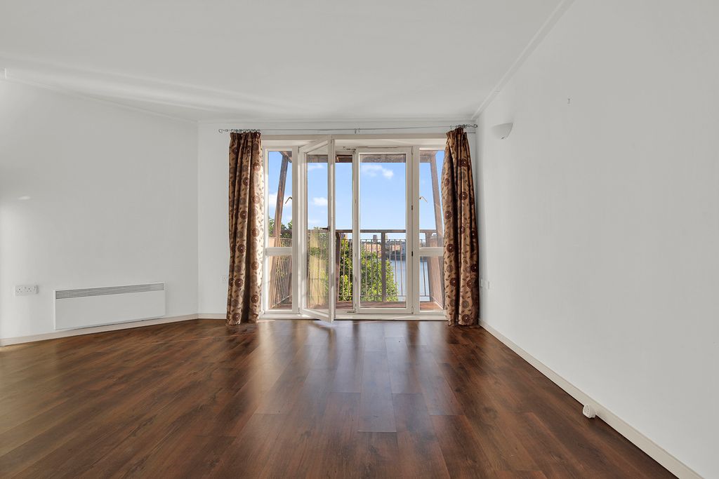 Property photo 2 of 12 Jamc1079.Jpg