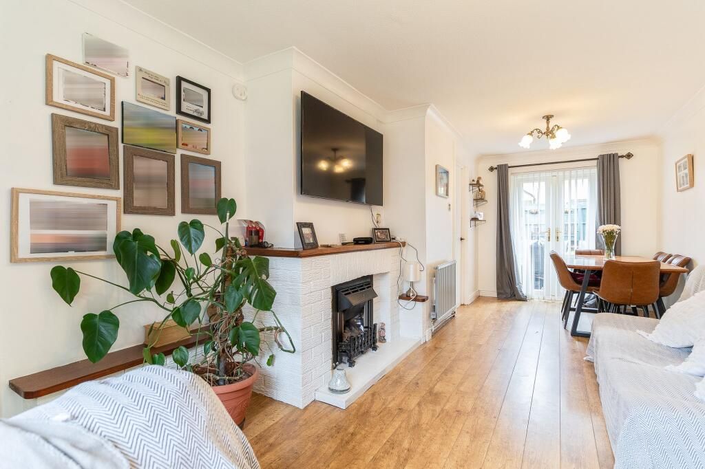 Property photo 3 of 11