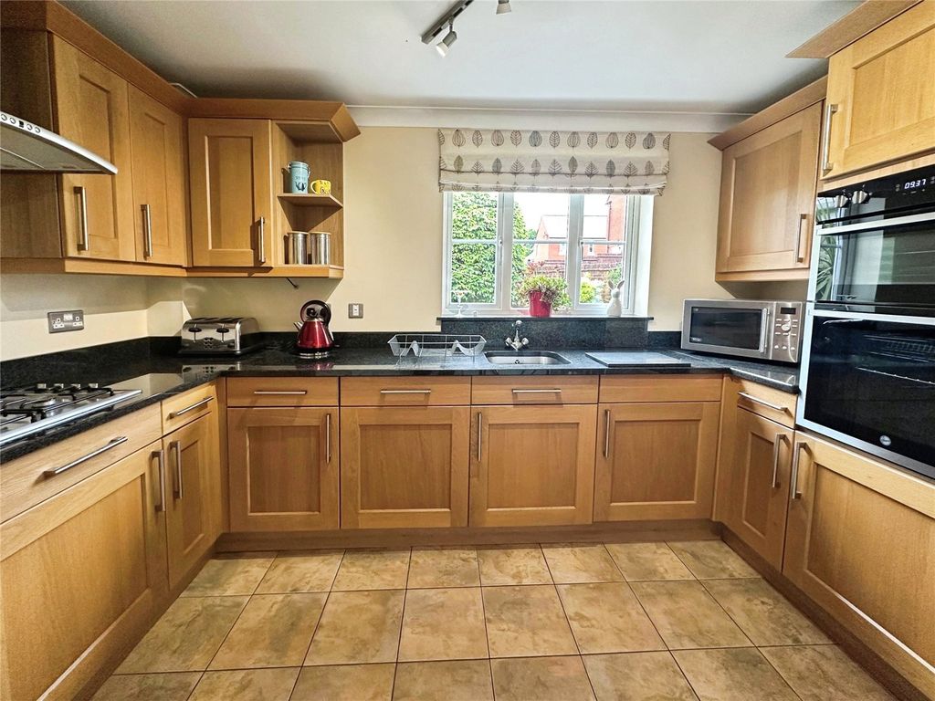 Property photo 2 of 16 Kitchen