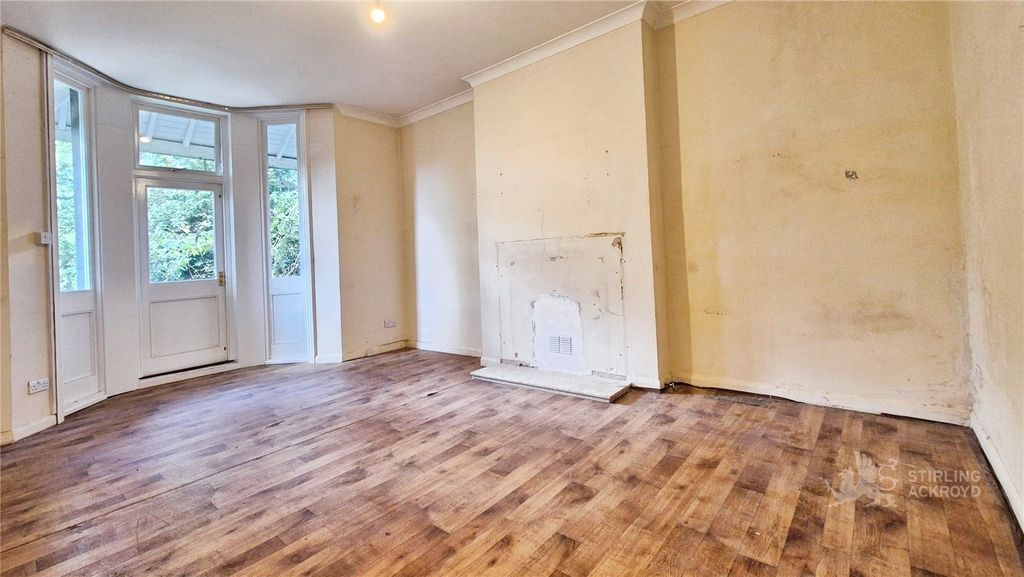 Property photo 2 of 18 Reception Room