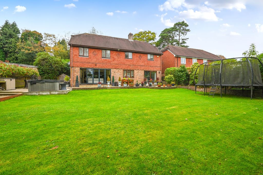 Property photo 3 of 21