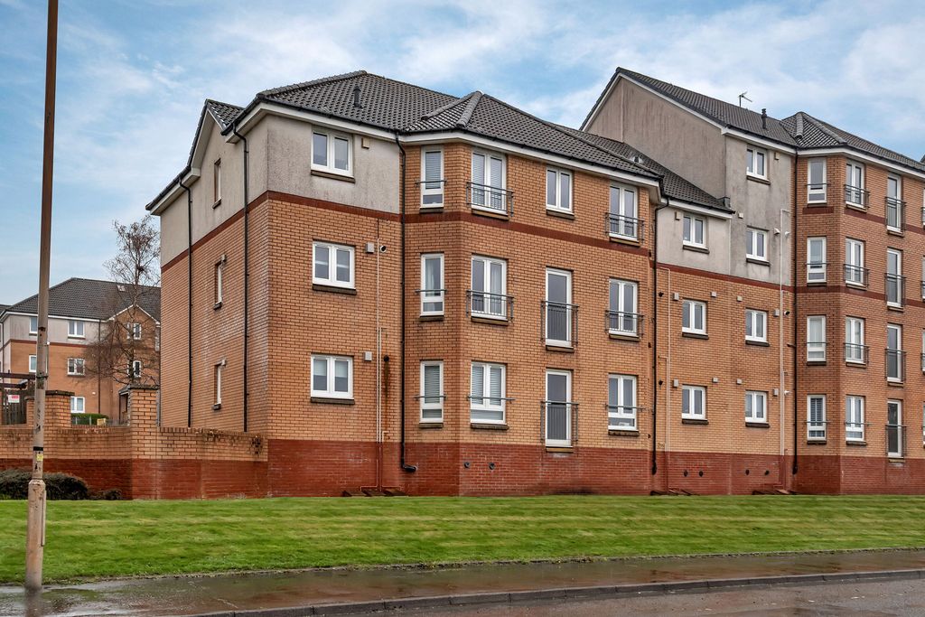 Property photo 1 of 24 001