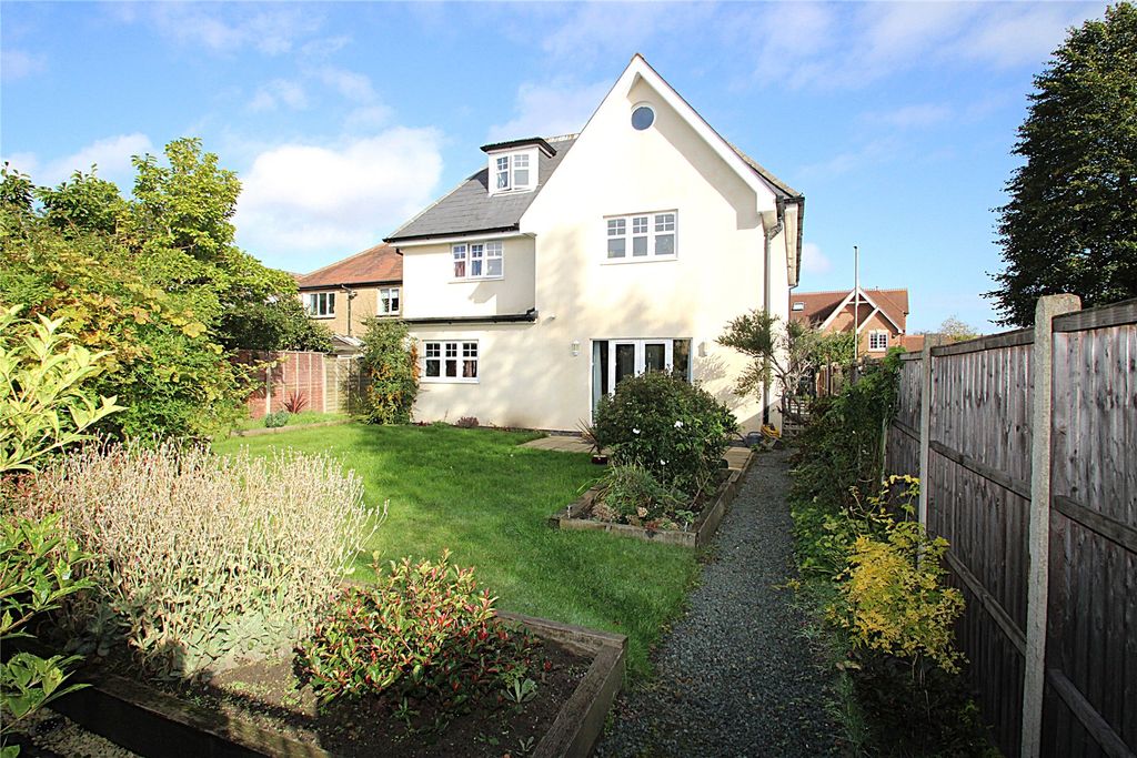 Property photo 1 of 16 Picture No. 12
