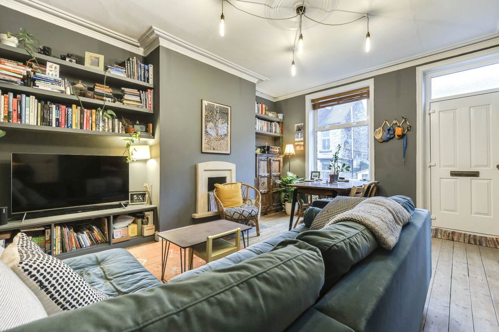 Property photo 3 of 16 Picture No. 05