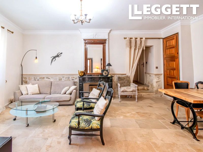 Property photo 2 of 10