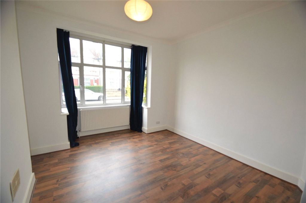 Property photo 2 of 7 Picture No. 03