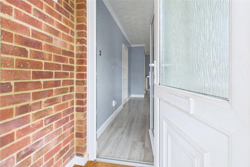 Property photo 2 of 15 Picture No. 35