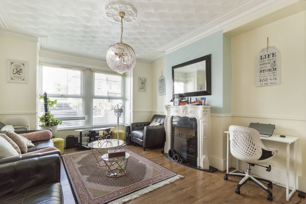 Property photo 3 of 12 Img_7032