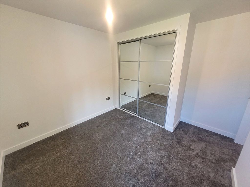 Property photo 2 of 8 Picture No. 01