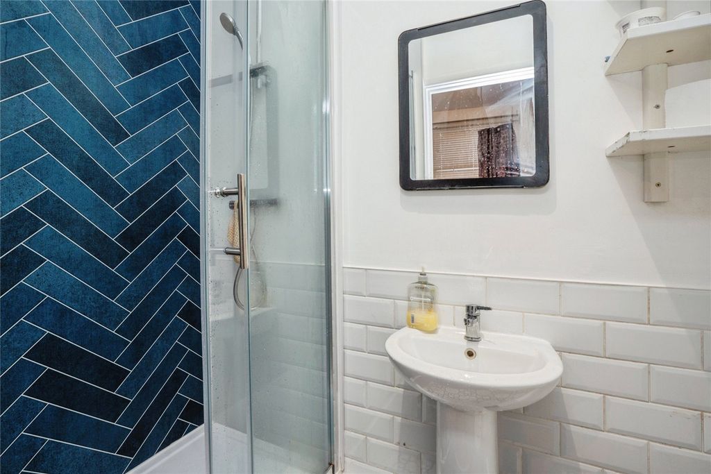 Property photo 1 of 8 Picture No. 05