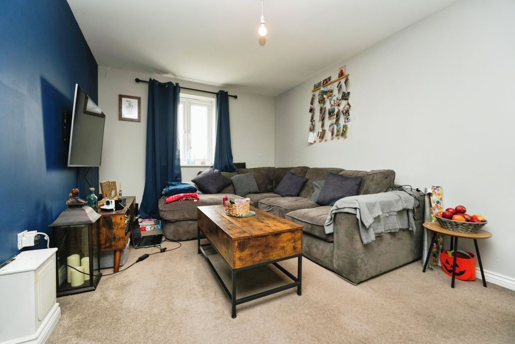 Property photo 2 of 11 Photography