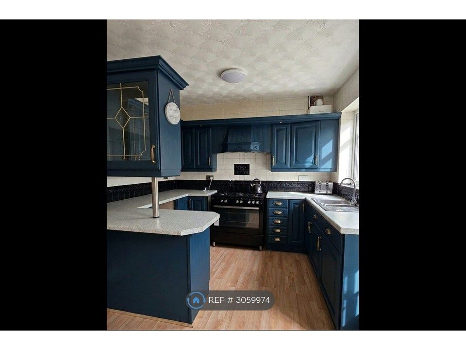 Property photo 1 of 34