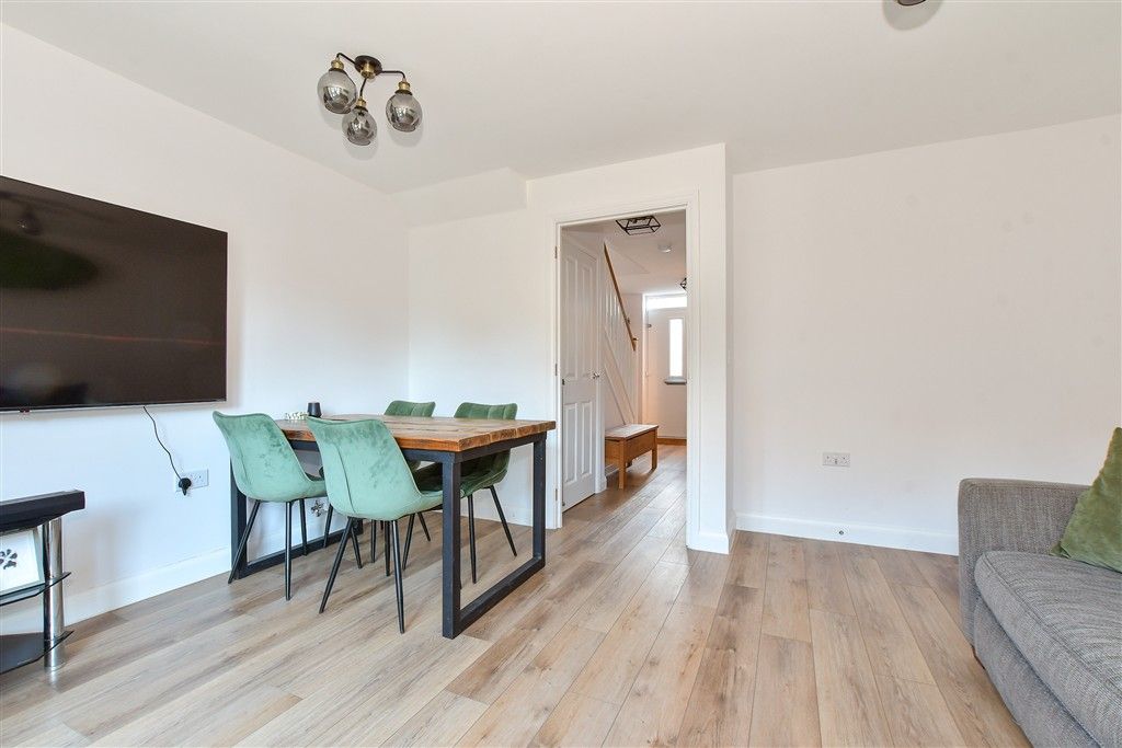 Property photo 3 of 10 Lounge/ Dining Room