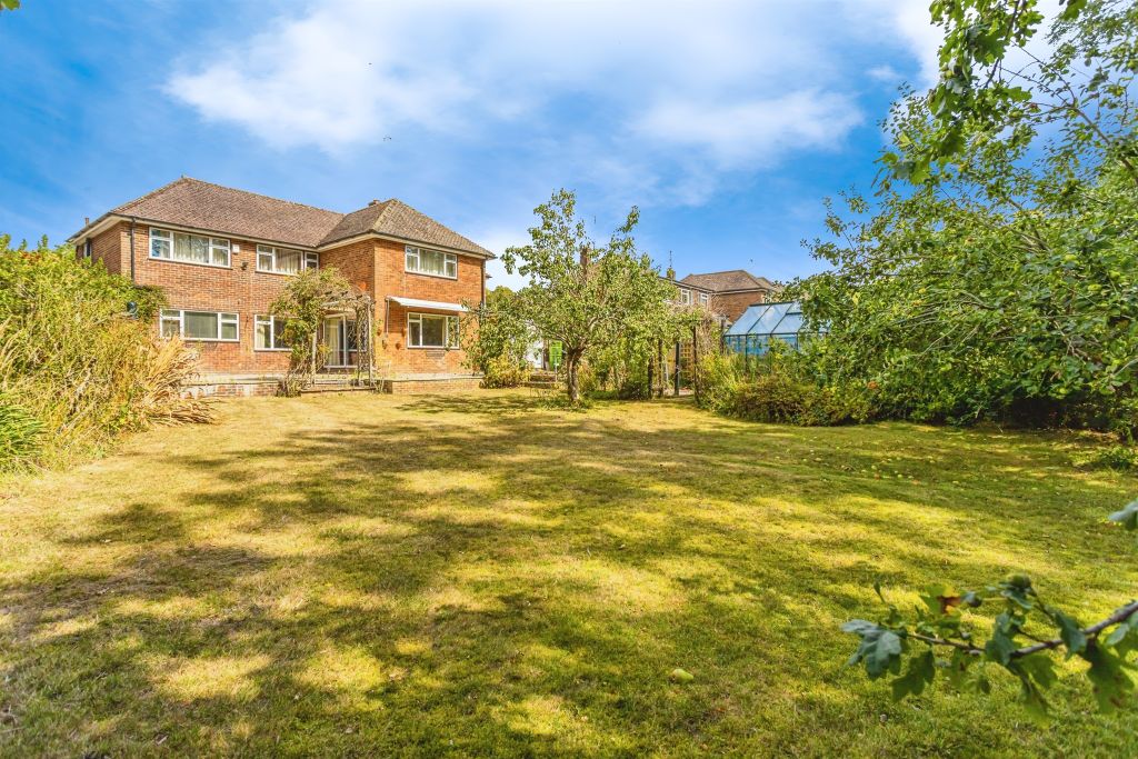 Property photo 2 of 23