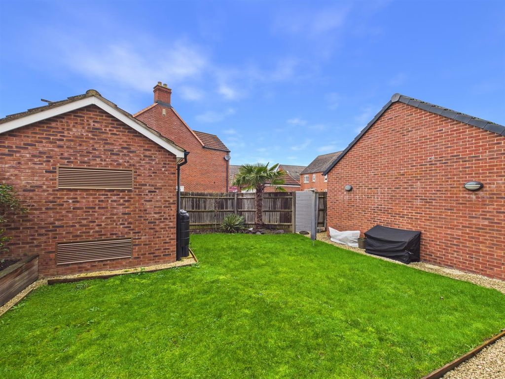 Property photo 3 of 16