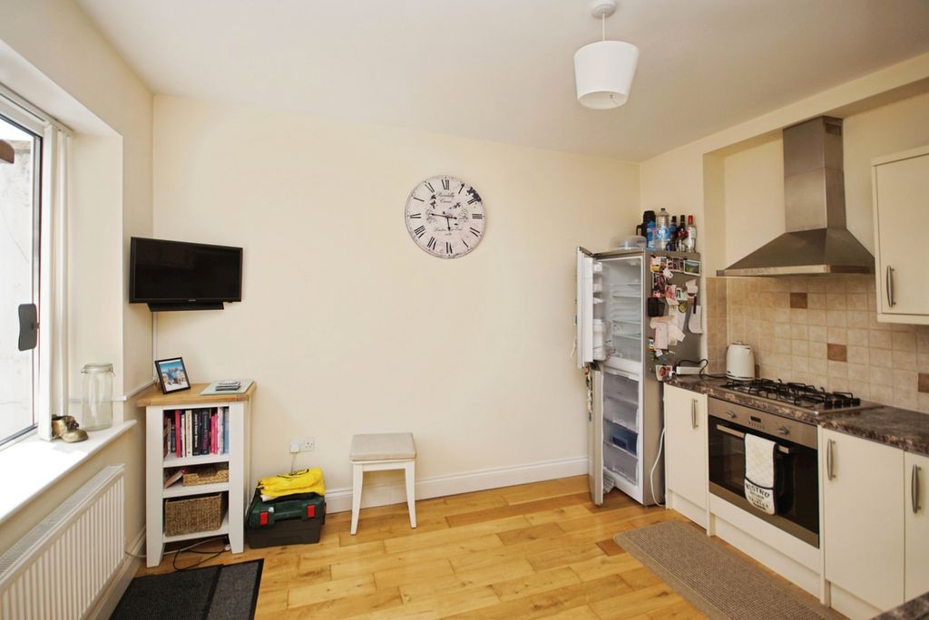 Property photo 2 of 15 Photo