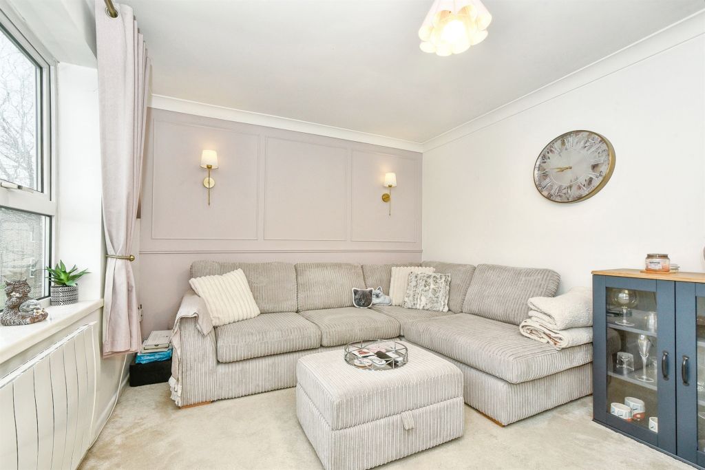 Property photo 2 of 16