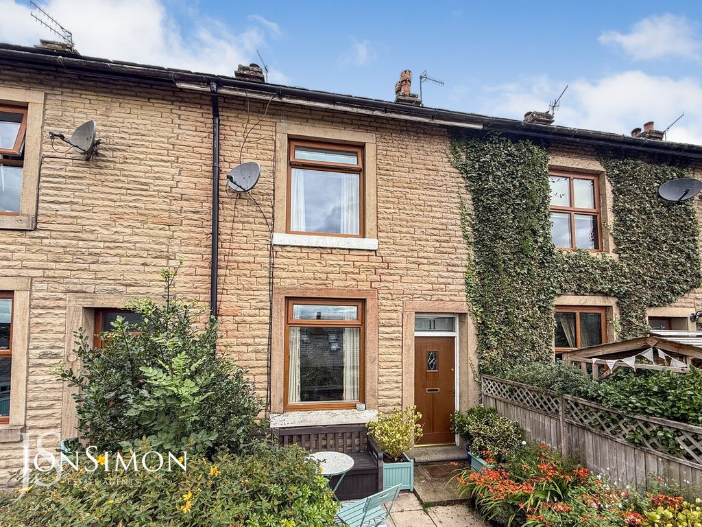 Property photo 1 of 27