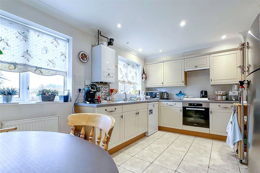 Property photo 3 of 18 Picture No. 09