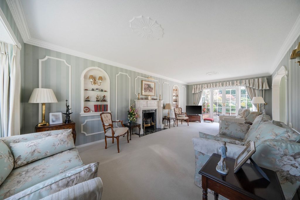 Property photo 2 of 15