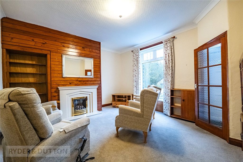 Property photo 2 of 20 Living Room