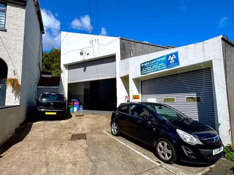 Property photo 1 of 9 Photo 9