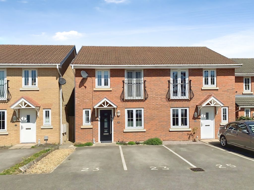 Property photo 1 of 5