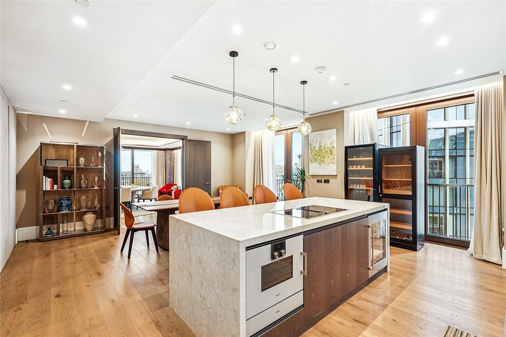 Additional image 5 of 6 bed flat to rentOak Lane, London SW8