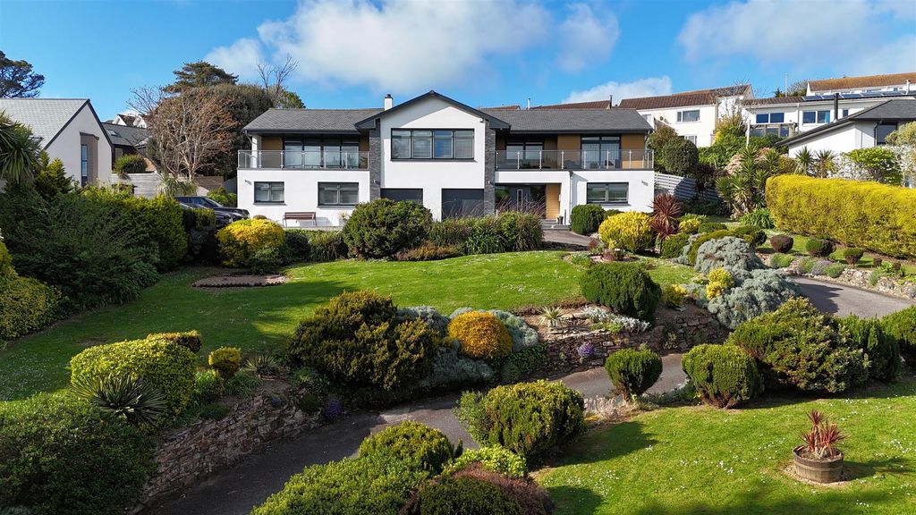 Property photo 1 of 36 Main House