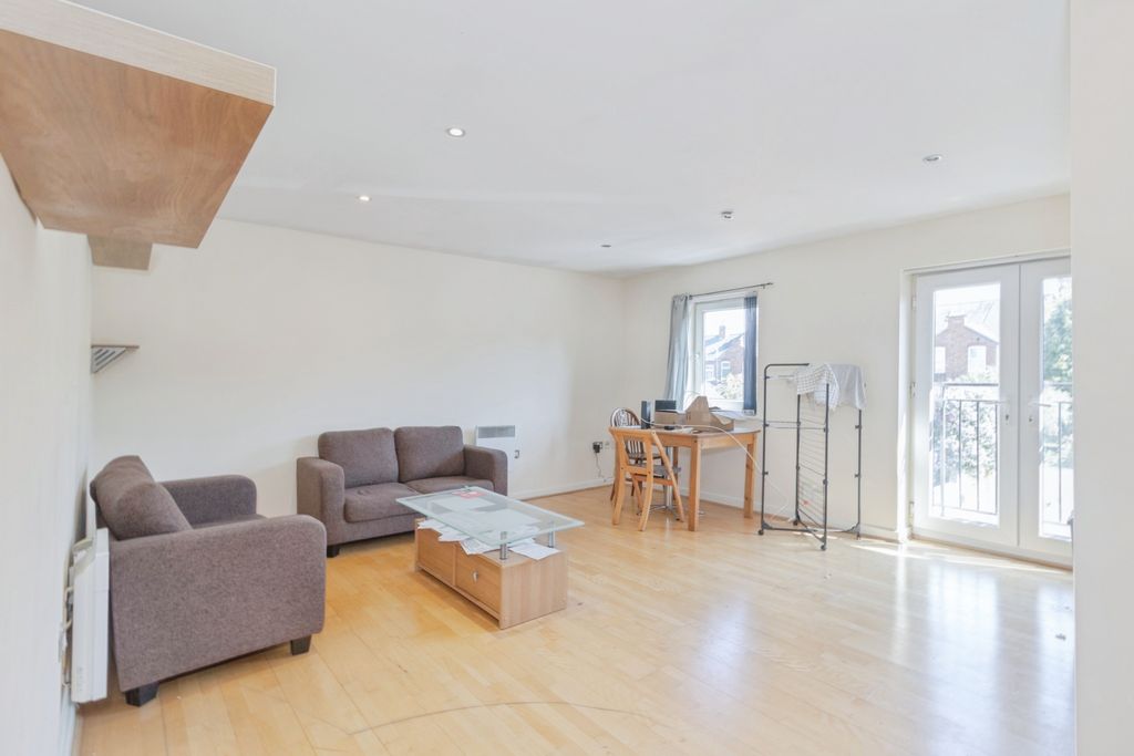 Property photo 3 of 12 Living / Dining Room
