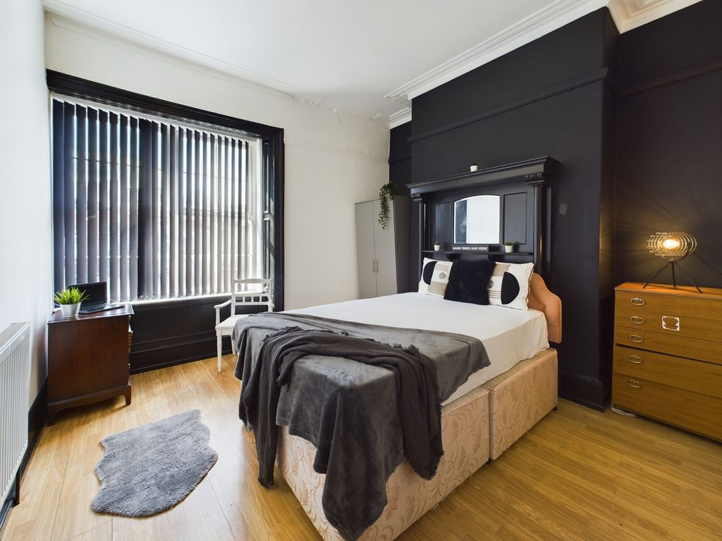 Property photo 1 of 35