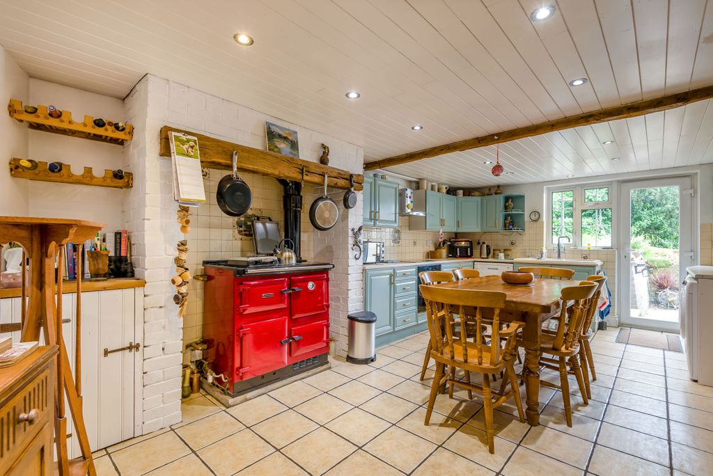 Property photo 3 of 18 8693109-Interior18