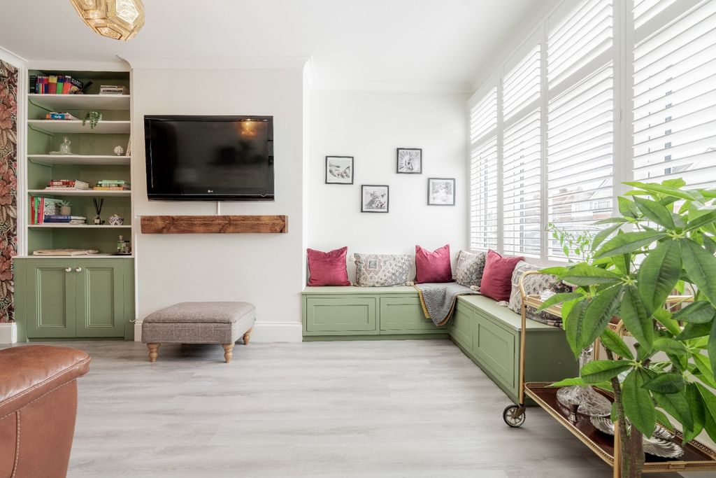 Property photo 3 of 45 3861323