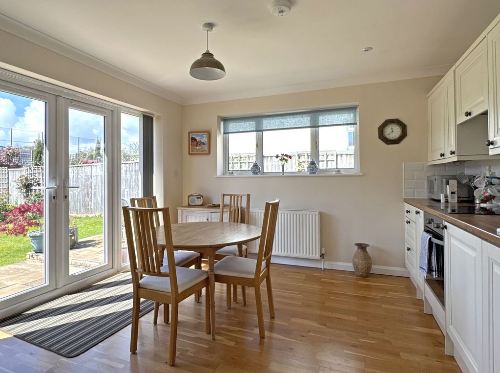 Property photo 2 of 18 Photo 3