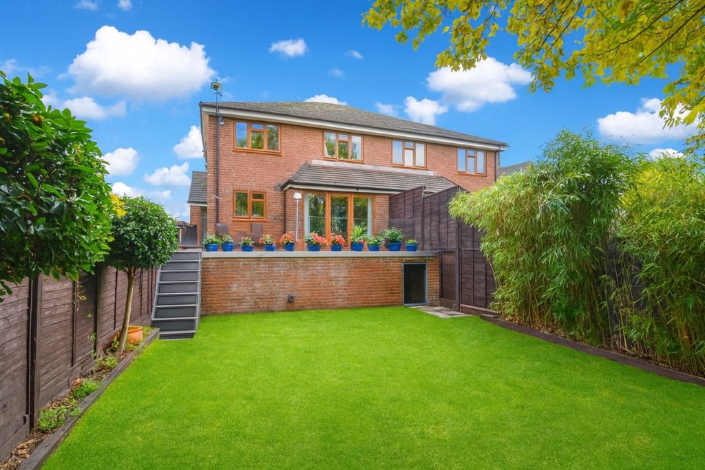 Property photo 3 of 16