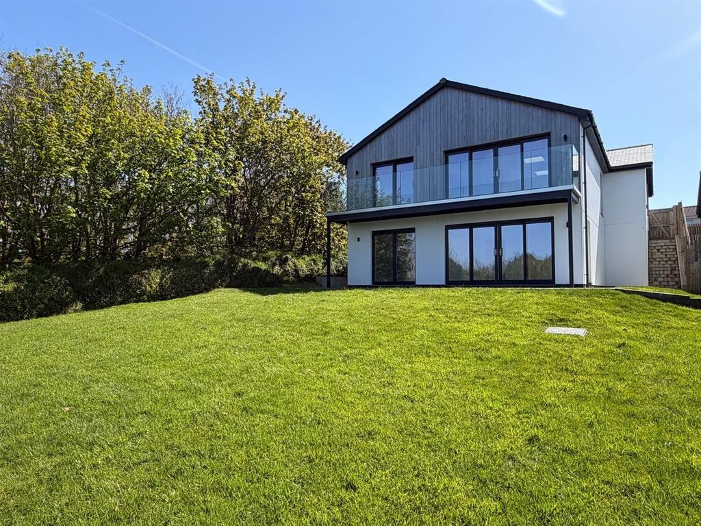 Property photo 2 of 20 14.Jpg