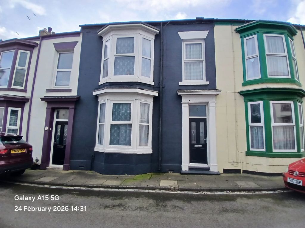 Property photo 1 of 10 6 Catherine Street 24.02 (3)